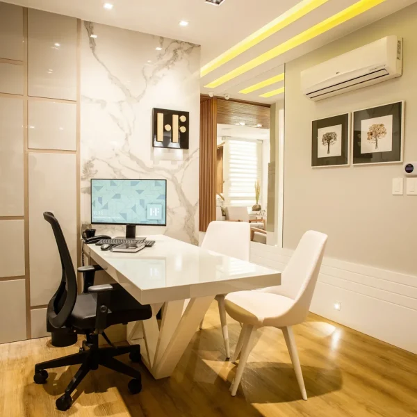 Cream Office Desk with Visitor Chairs